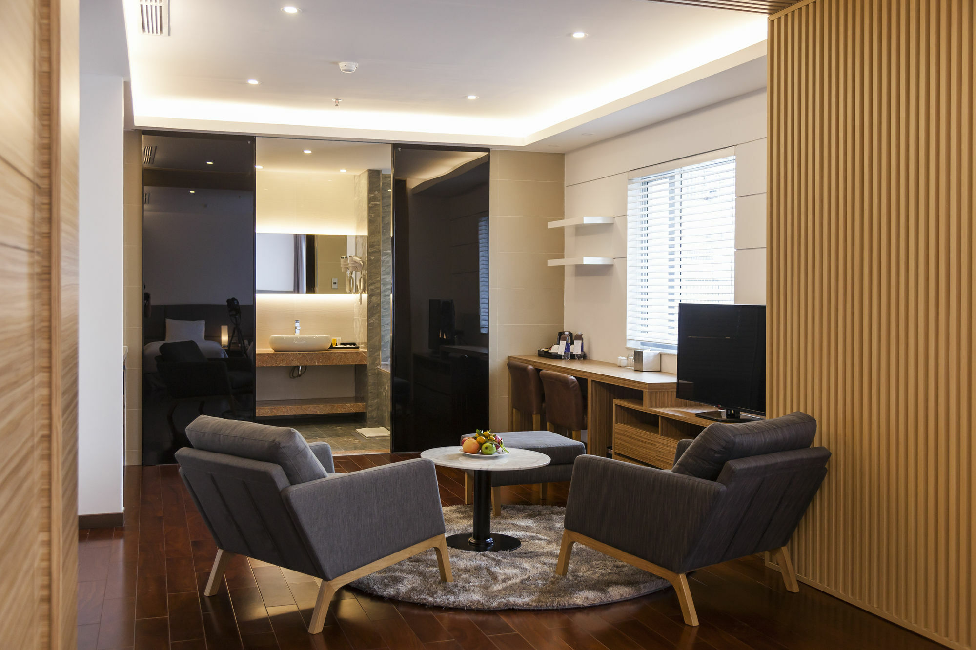 הו צ'י מין סיטי Charm Suite Residence Saigon מראה חיצוני תמונה