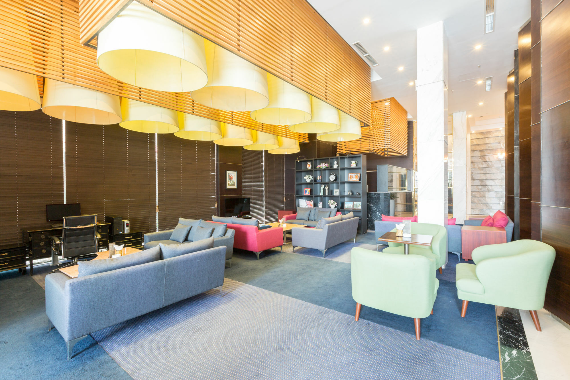 הו צ'י מין סיטי Charm Suite Residence Saigon מראה חיצוני תמונה