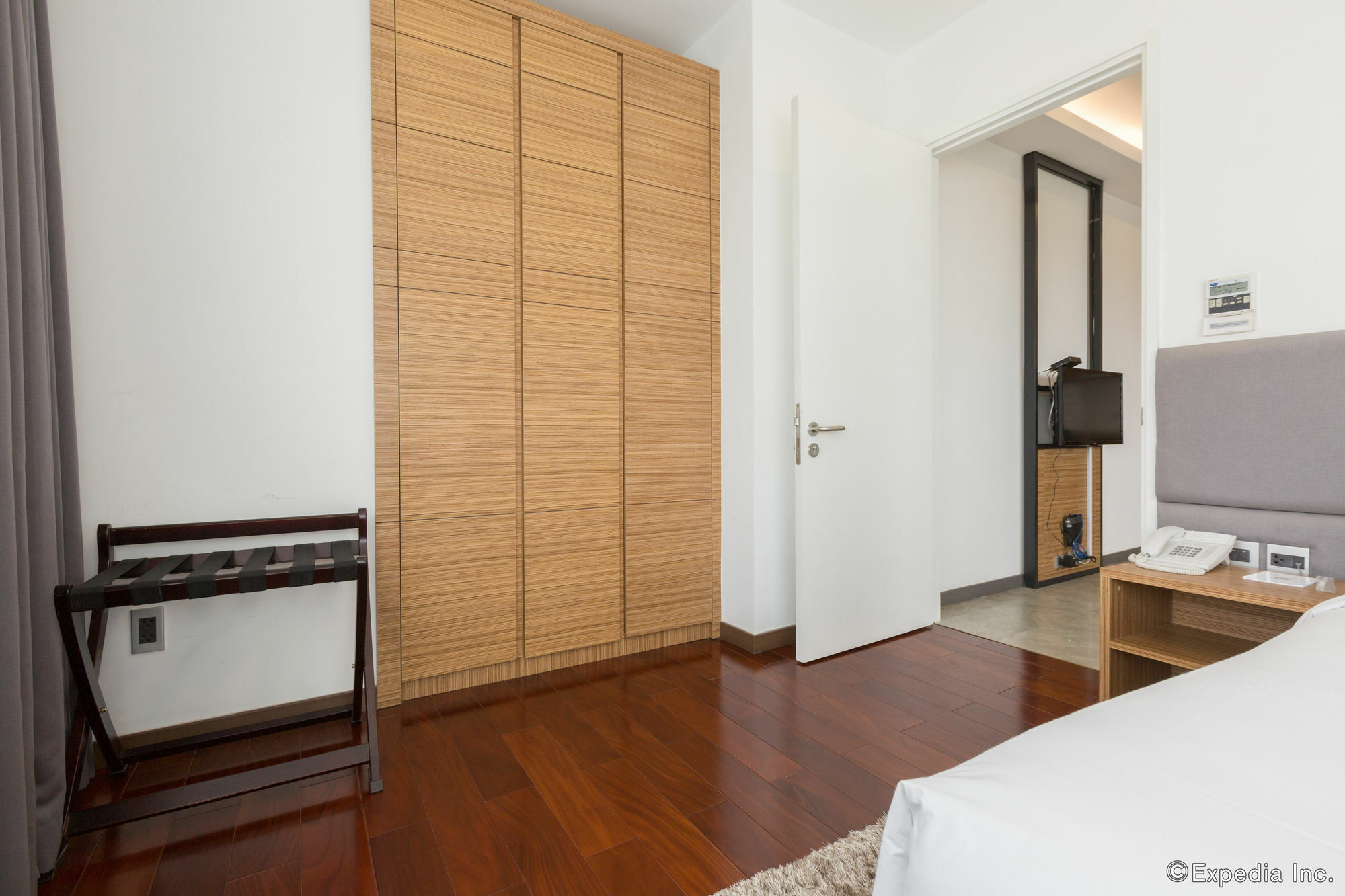 הו צ'י מין סיטי Charm Suite Residence Saigon מראה חיצוני תמונה