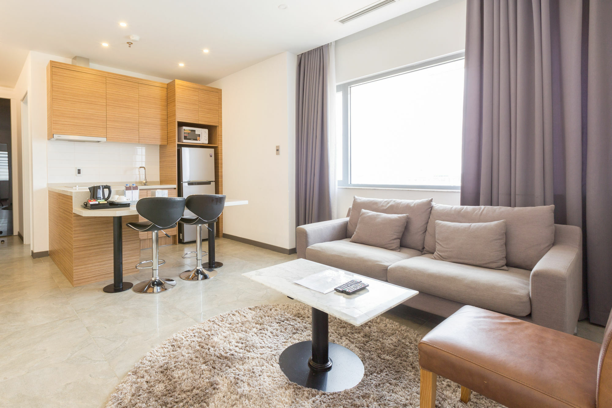 הו צ'י מין סיטי Charm Suite Residence Saigon מראה חיצוני תמונה