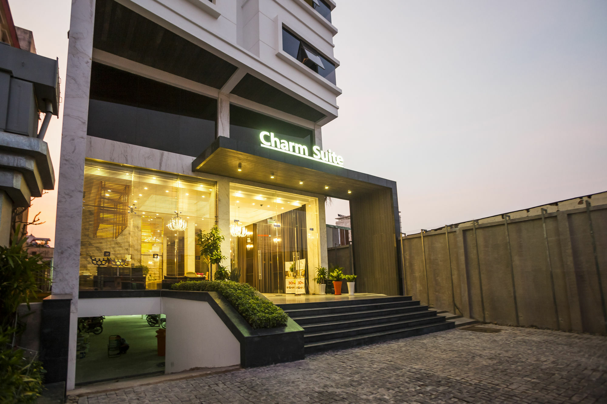 הו צ'י מין סיטי Charm Suite Residence Saigon מראה חיצוני תמונה